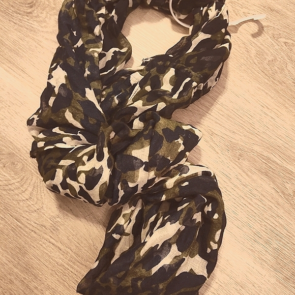 🌀6 for$6🌀🆕4 Way Infinity Loop Scarf - Picture 1 of 4